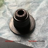 Phớt git xe Range Rover năm 2009 - LR010753